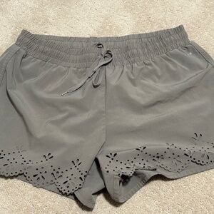 RBX scalloped shorts women’s size S